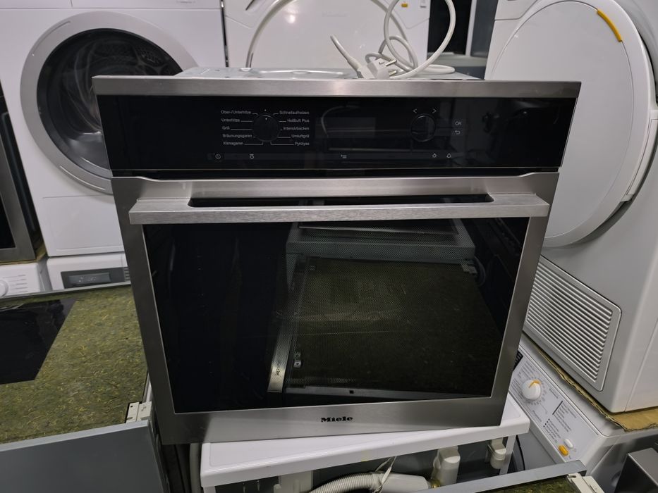 Фурна Miele H 6160 BP с функция пара -Пиролиза.