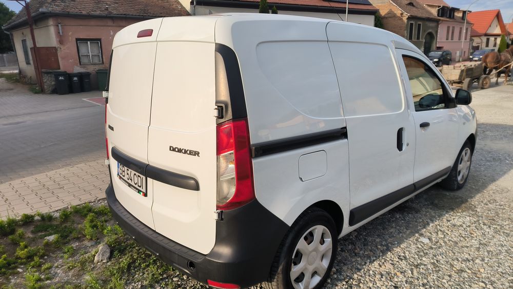 Vând Dacia dokker