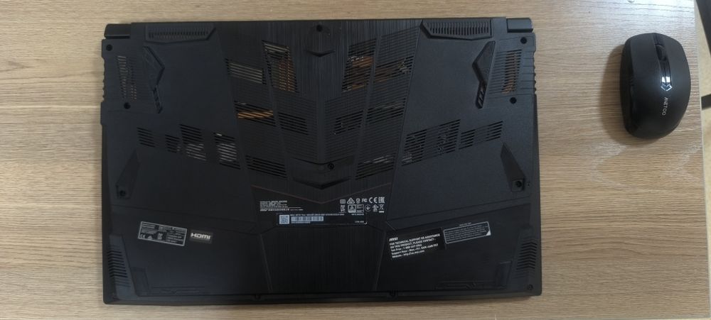 MSI GF75 Thin / 17.3 Full HD, 144 Hz /i7-10750H / 16 GB/gtx1650/1500Gb