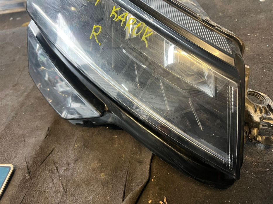 Десен фар за Шкода Skoda Karok 57B941016B