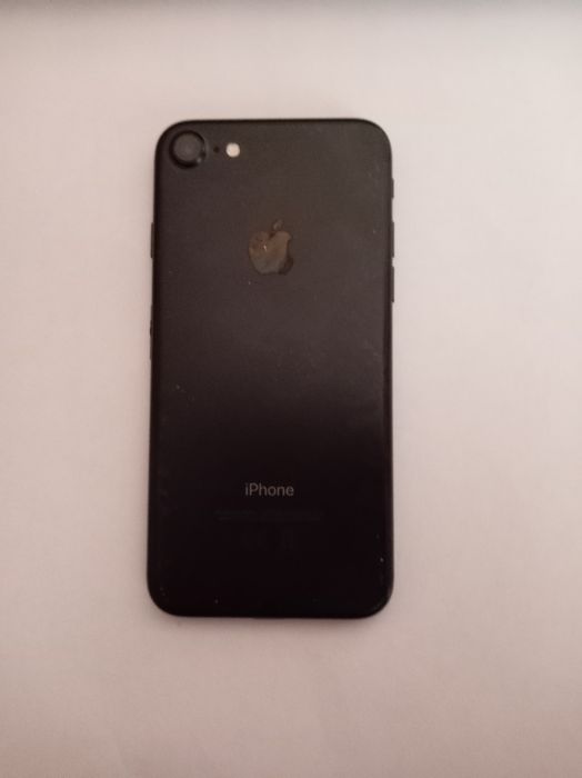 iphone 7 32 gb,.