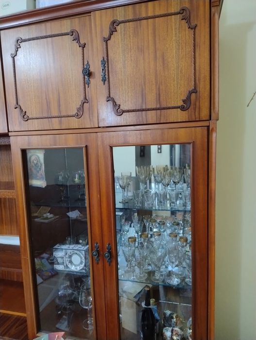 Mobila sufragerie solida anii ‘80