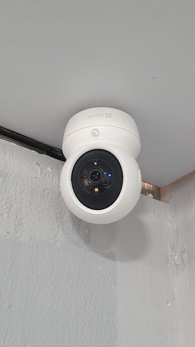 Камеры видеонаблюдения для круглосуточной охраны. Монтаж