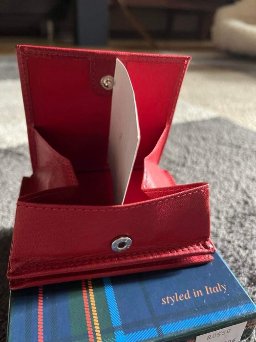 Продавам портфейли