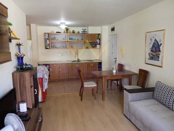 Продава се Двустаен апартамент в Свети Влас - 64 кв.м за 1036 €/кв.м - Снимка #4