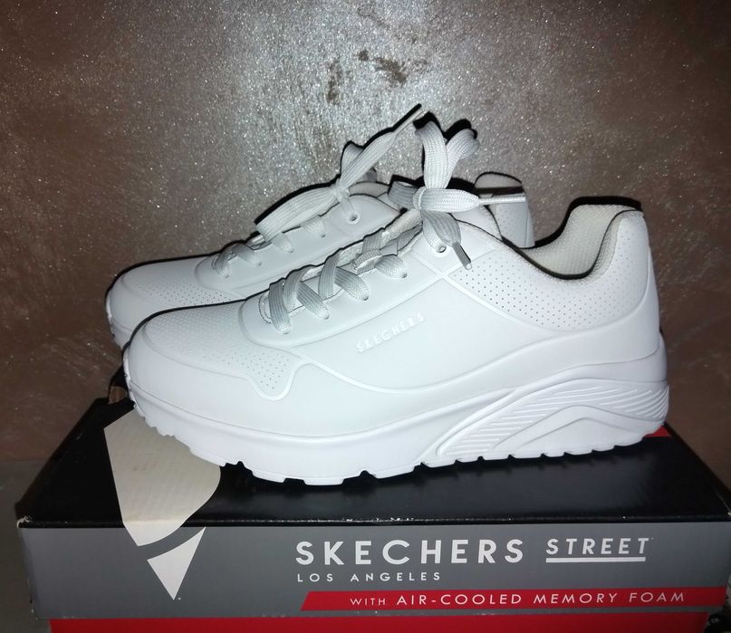 Дамски сникърси Skechers Uno Lite