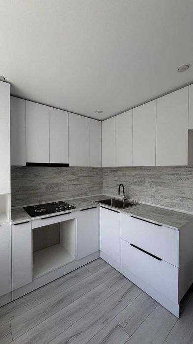 Продам 3 ком. 2 Этаж, Ленина 38, с ремонтом