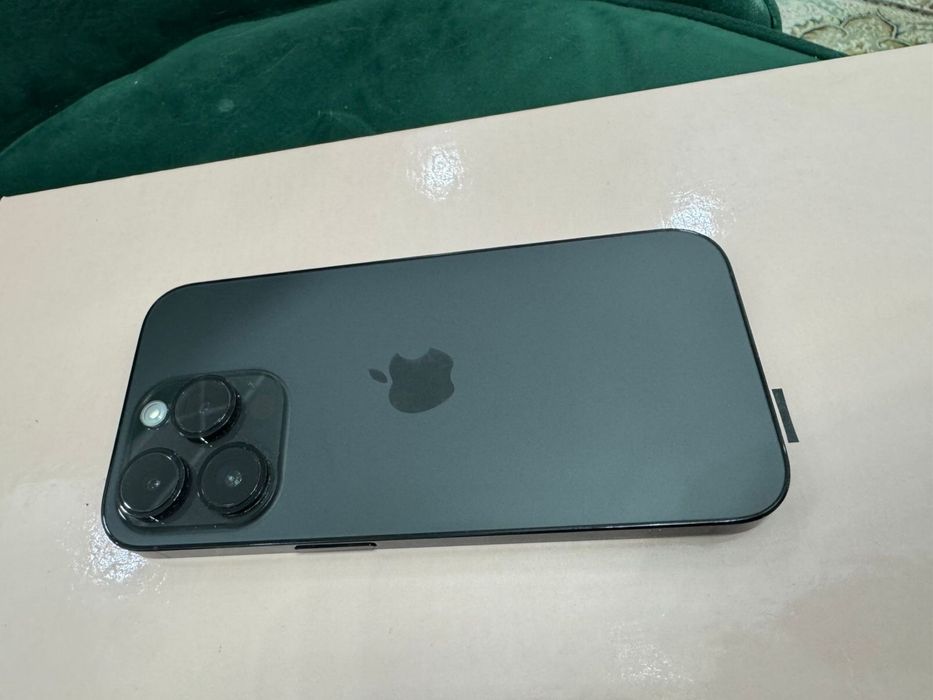 Apple iPhone 14 Pro память 256ГБ,обмена нет
