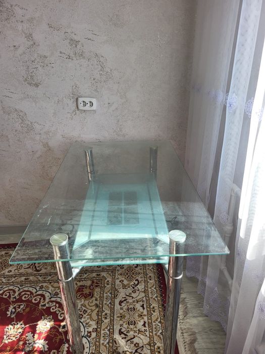 Столы в отличном состояния