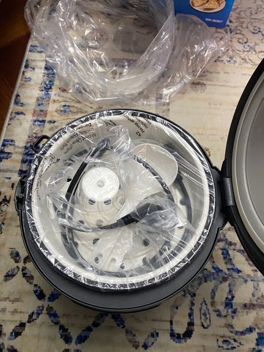 Мултиварка Midea