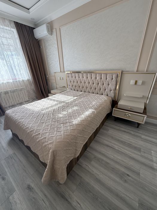 Кровать двухспальная