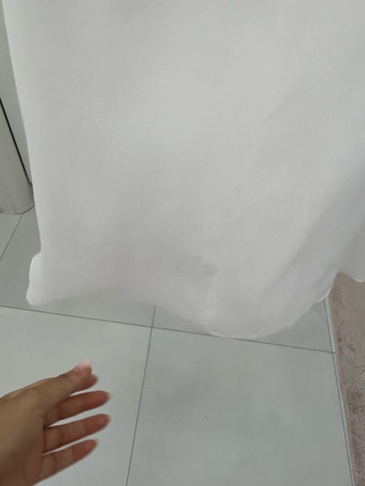 Vand rochie alba eleganta
