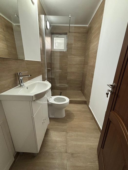 Vând casă în stațiunea montană Rânca