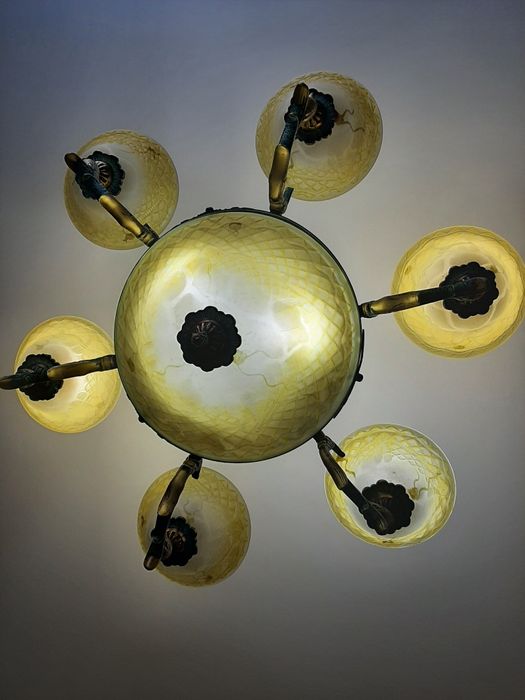 Люстра производство Балтийский стиль