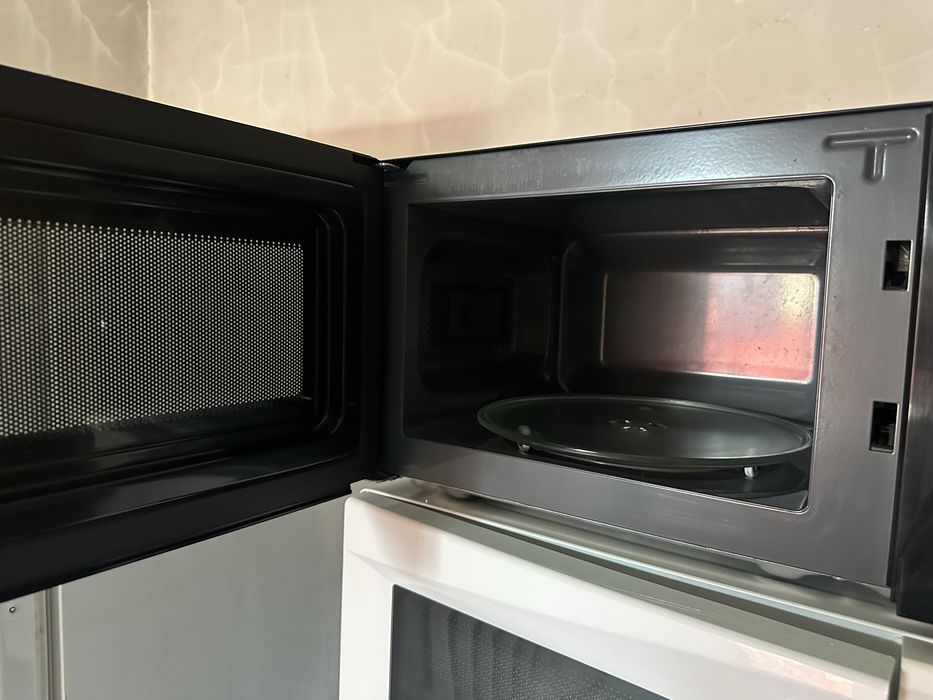 Продается микроволновая печь