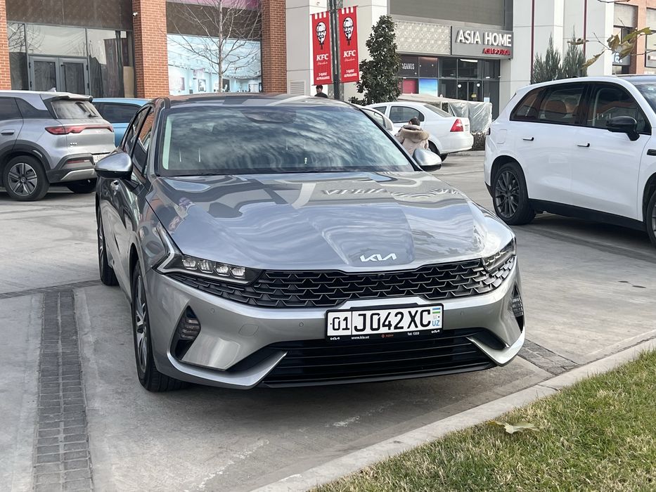 Киа к5 в отличном состоянии