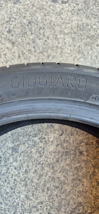 4 anvelope vara ca noi Vredestein 215/45/18.Pretul este pe bucata.