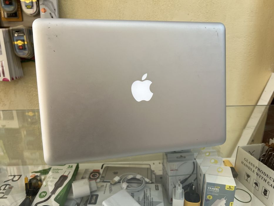 Apple MacBook Pro 13 inch 2010