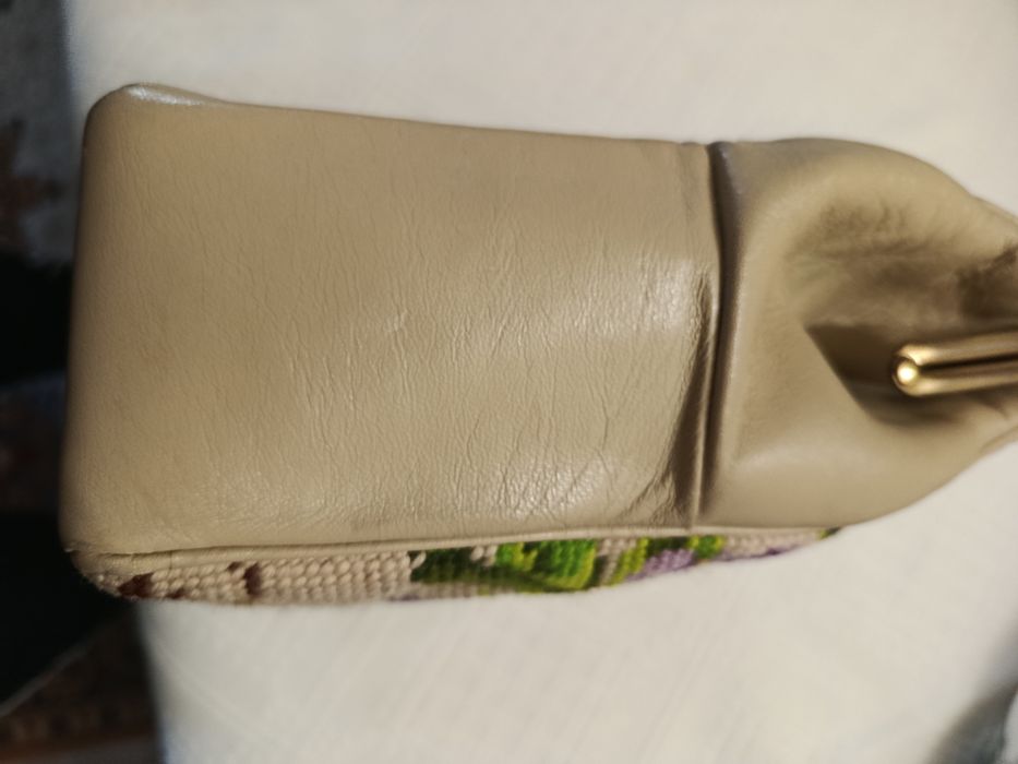 Geanta  piele cusută