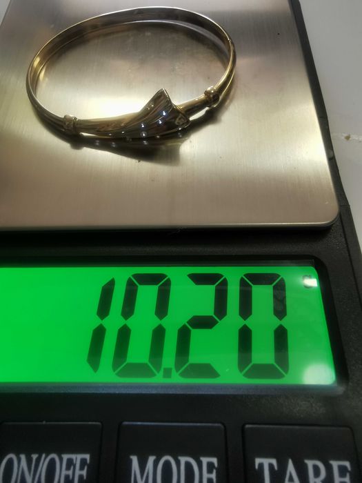 Продавам уникални златни бижута, гривни, синджир с висулка