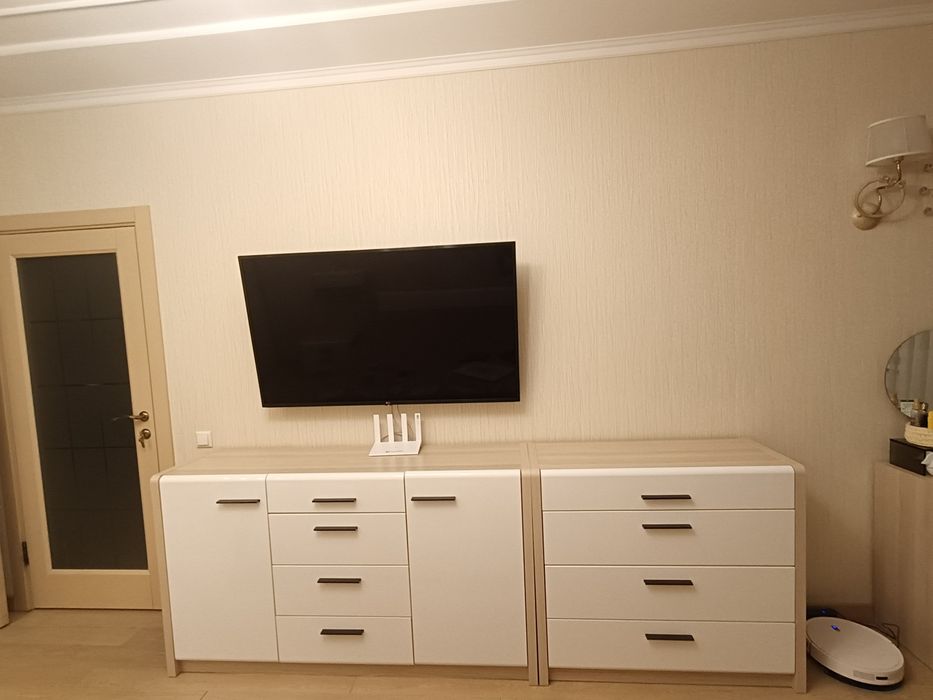 Продам спальный гарнитур