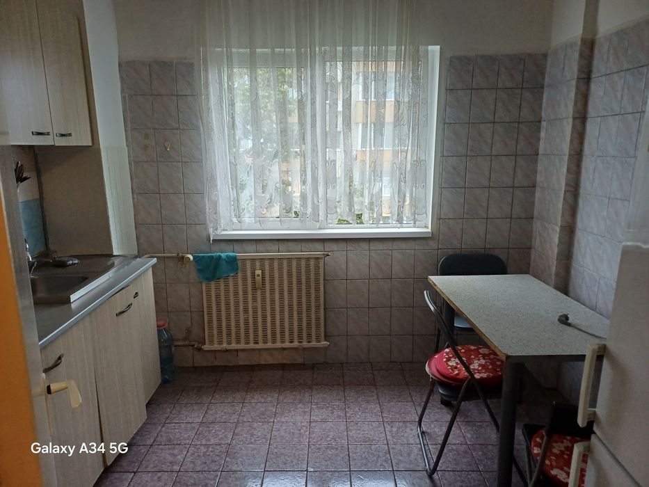 Apartament 2 camere, 2 balcoane , an 1982-1984