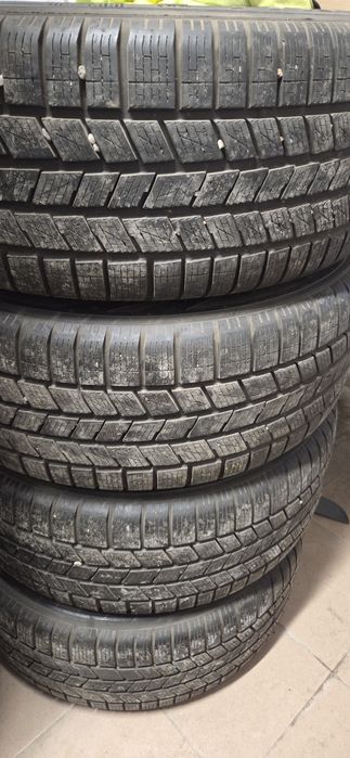 Anvelope Pirelli iarna 275 45 R20