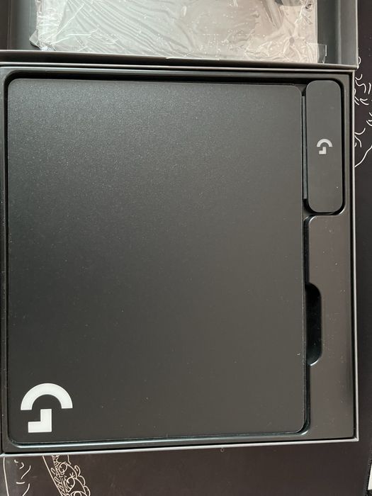 Logitech Powerplay pro wireless для superlight и не только