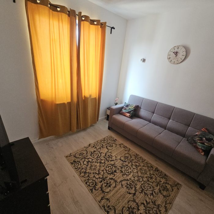 Inchiriez garsoniera Militari Residence
