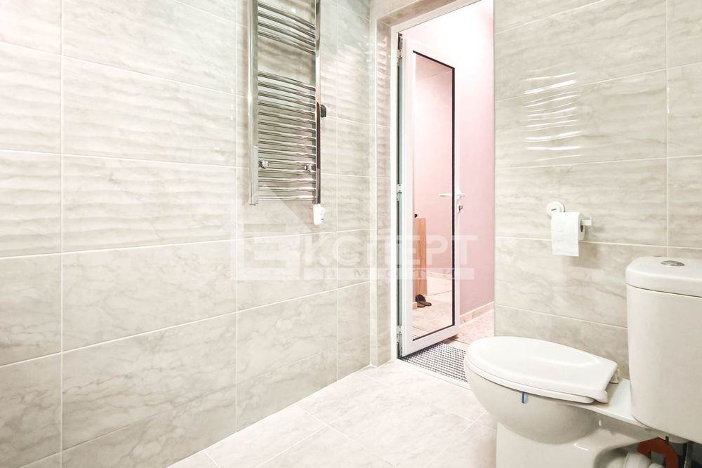 Продава се Двустаен апартамент в Пловдив, Остромила - 68 кв.м за 1984 €/кв.м - Снимка #10