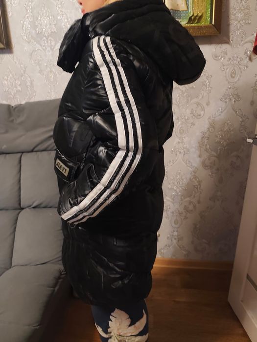 Продам женский пуховик , зима.