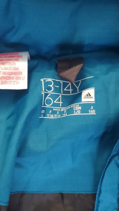 Продам куртки на весну 13-14 лет