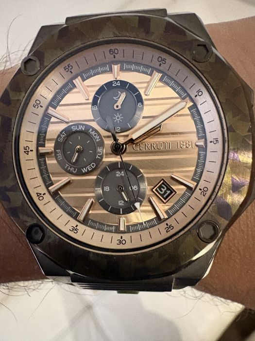 Cerruti 1881 Нов
