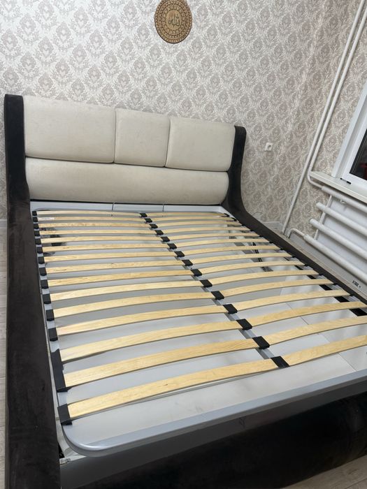 Продам кровать.