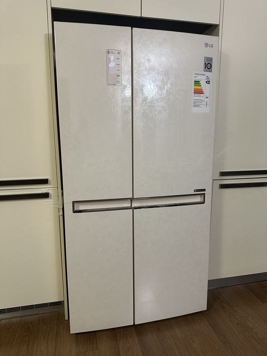 Продам холодильник марки LG