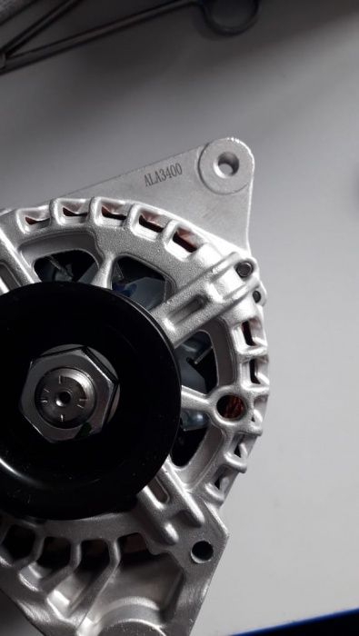 Продам генератор от Кia соренто