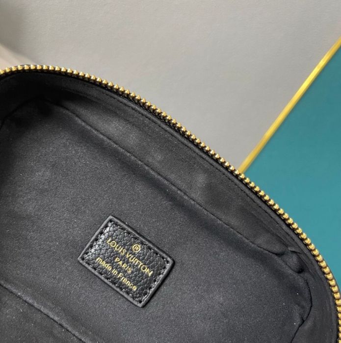 Geanta Louis Vuitton vanity pe comanda