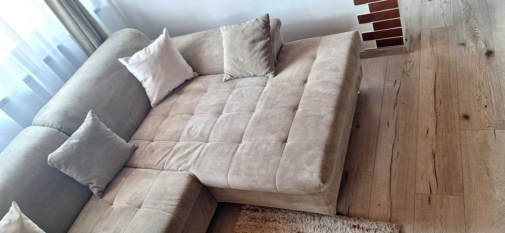 Canapea in forma de "U" aproape noua