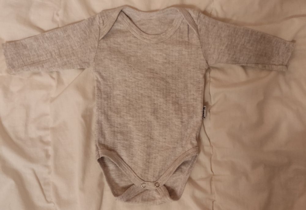 Детские вещи на 3 мес. И 3-6мес