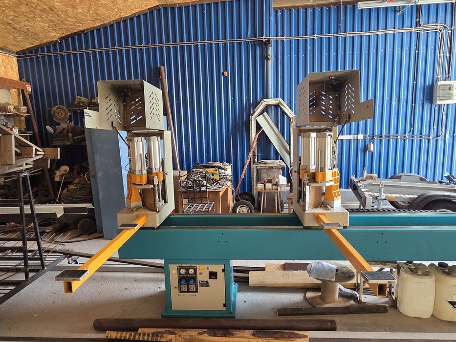 Utilaj lipit PVC   la 2 capete Yilmaz Dk 502