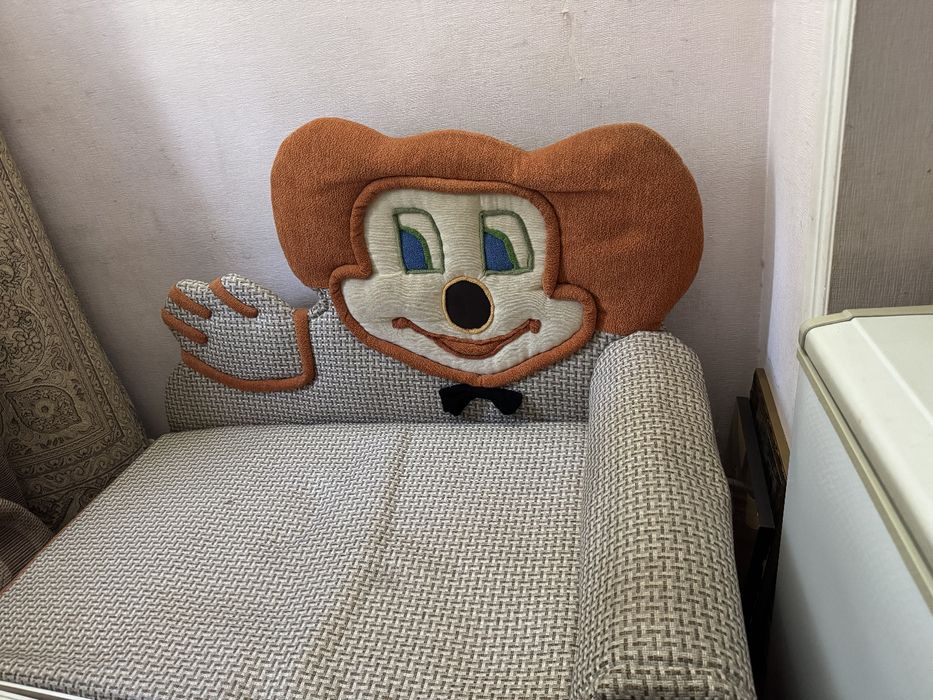 Продаю диван детский раздвижной