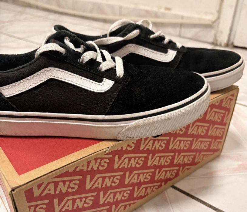 Adidasi Vans Of The Wall