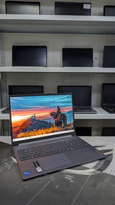 Ноутбук Lenovo IdeaPad Slim 3