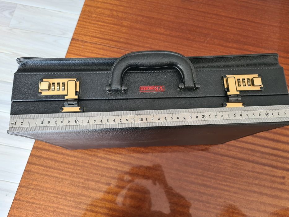 Дипломат Кожа  Чёрный