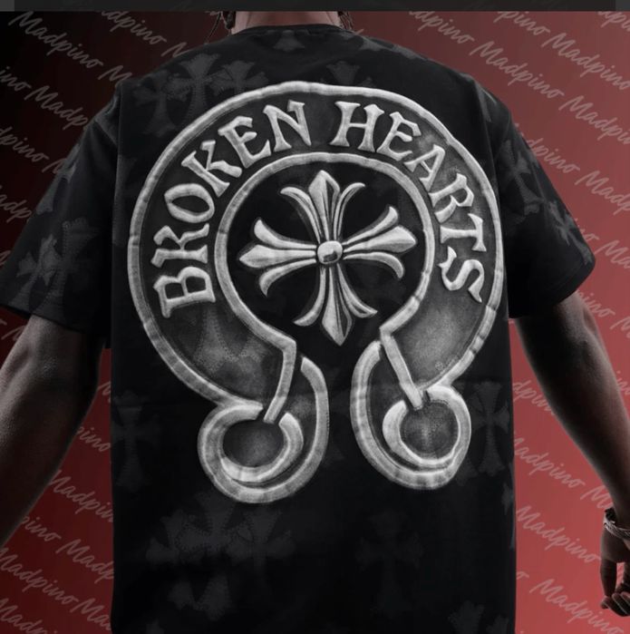 Tricouri Chrome Hearts, calitate superioara!