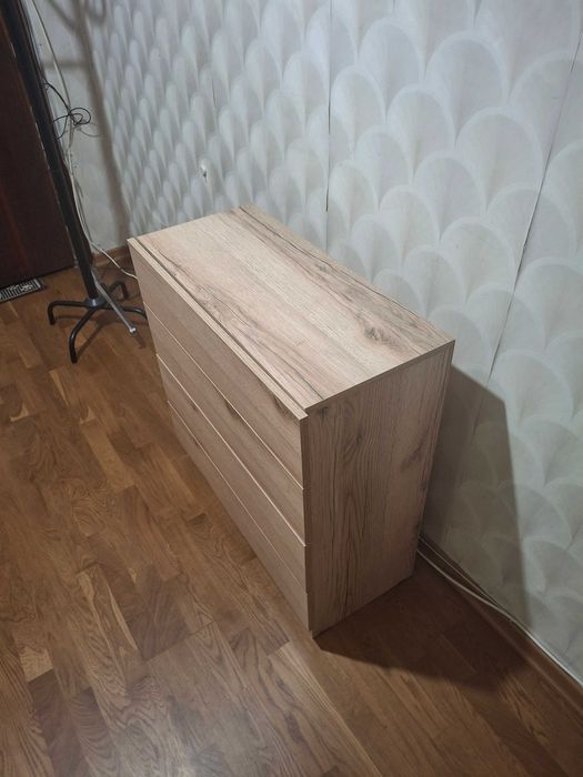 Комод деревянный