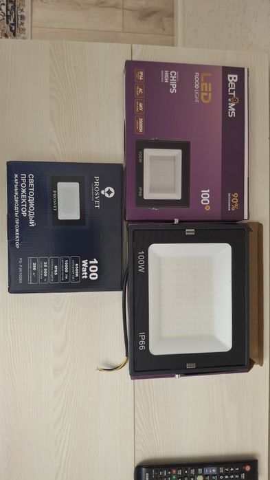 Продам Прожектор