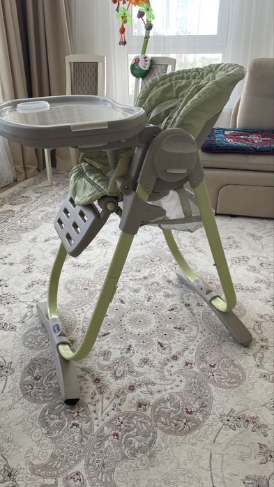 Стульчик для кормления chicco poly magic