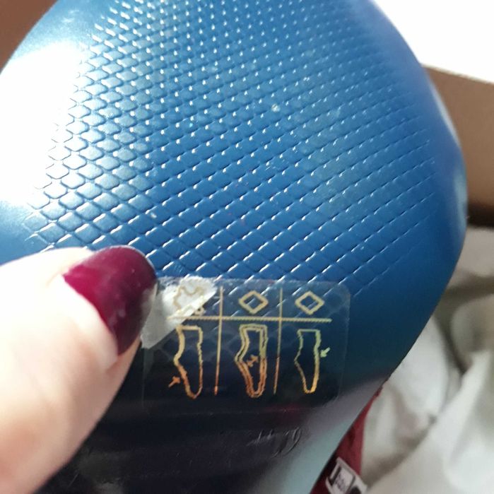 Ghete Bata din piele bordeaux !