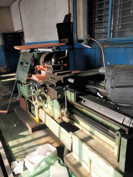 Продам станок токарный